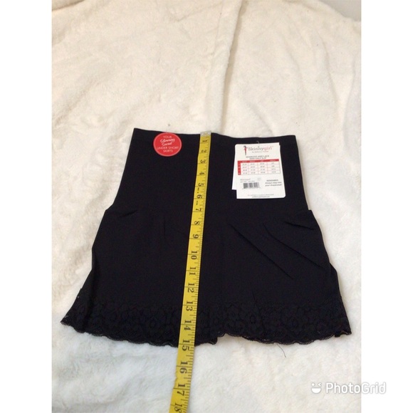 Smoothers n’ Shapers Mini Half Slip - NWT - Picture 3 of 4